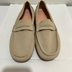 NEW Without Box Rothy’s The Driver In Sesame Size 8.5 Womens Loafers